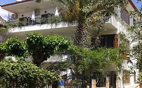 Ostria Maisonettes And Studios